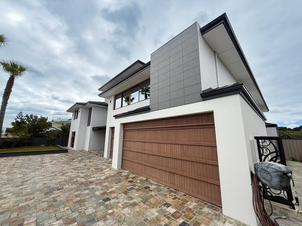 Eaves & fascias painted by LA Painting & Decorating, Perth
